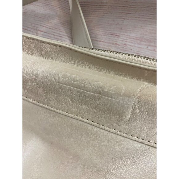 Coach Women's Off White Leather Classic Shoulder Bag - OS - Picture 11 of 13